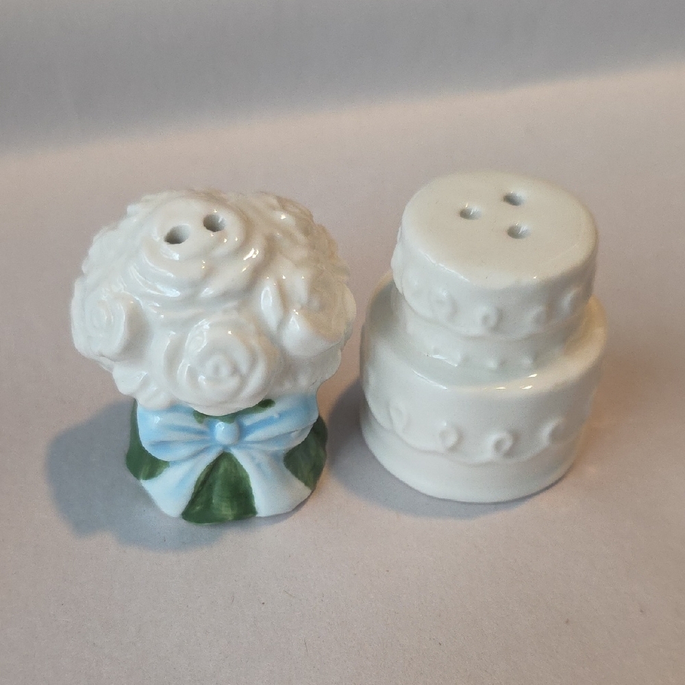 Wedding Themed Mini Salt & Pepper Set NWOT